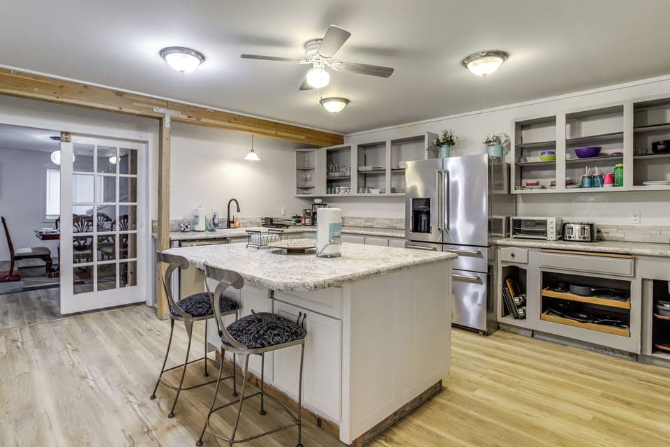 Kitchen | 3 Ovens | Stove | Dishwasher | 1st Floor