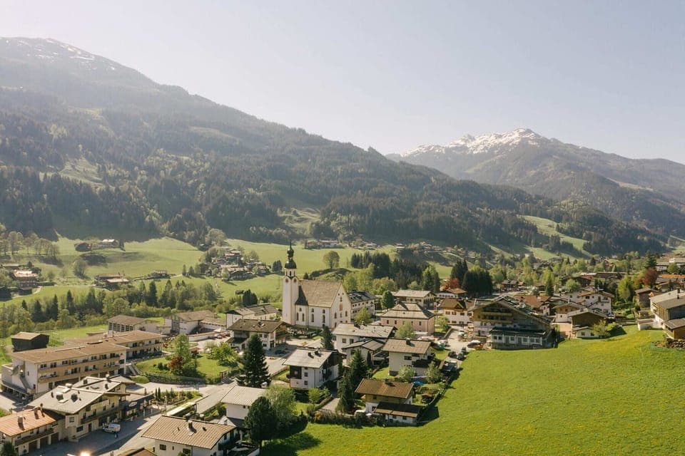 Surroundings [summer] (1-5 km)