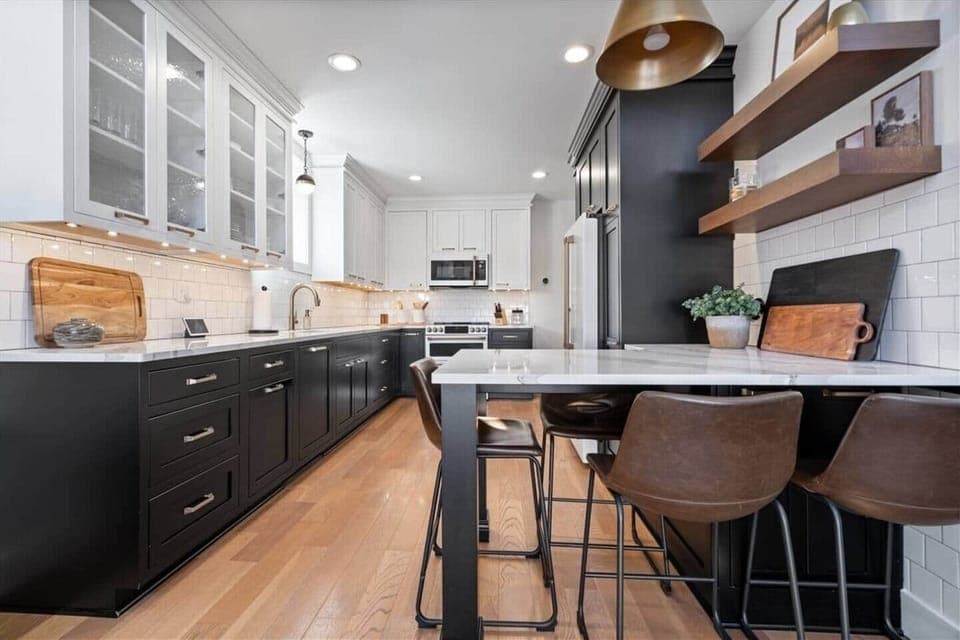 Cook a favorite meal or simply warm up leftovers from one of downtown’s great restaurants.