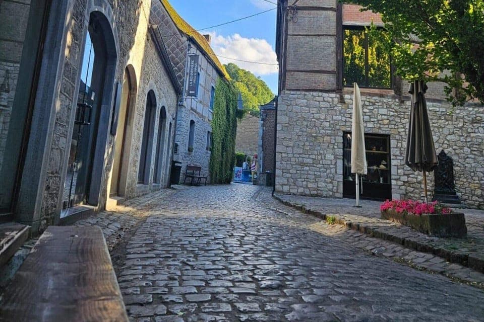 Immediate Surroundings [summer] (<1 km)