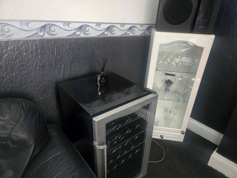 House, 6 Bedrooms | Exterior