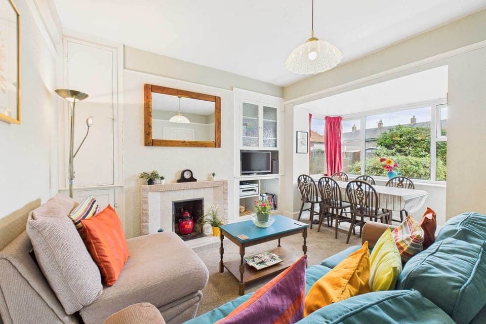 Highgarth, Seahouses - Host & Stay