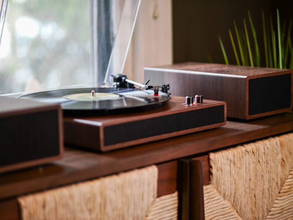 Retro-style record player setup for laid-back vibes & evening listening 🎶✨🪵