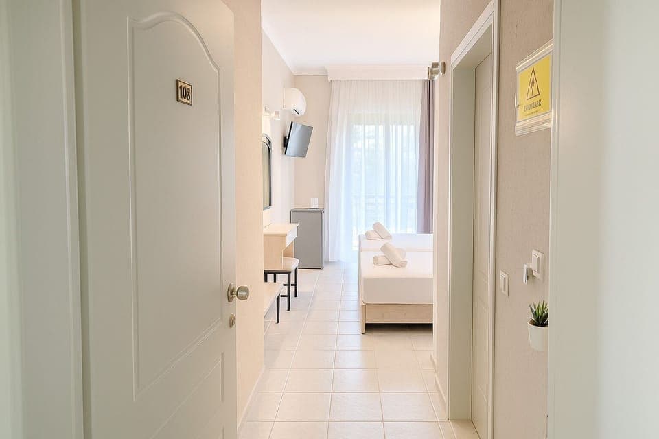 In-room safe, individually furnished, blackout drapes