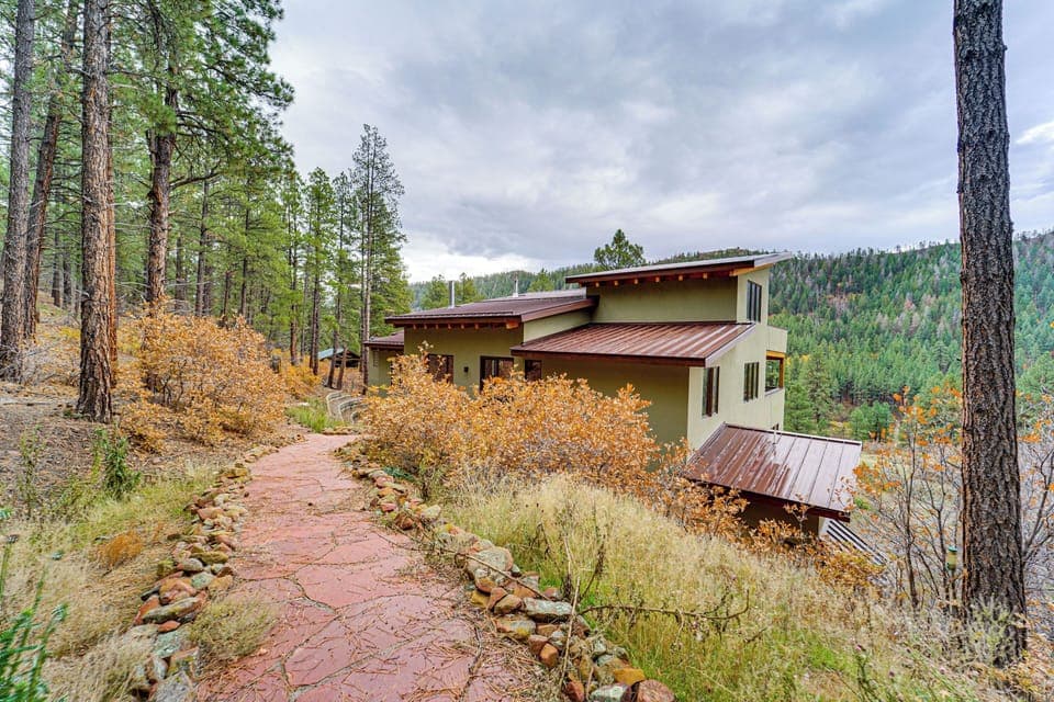 Bayfield Vacation Rental | 4BR | 4.5BA | Step-Free Entry | 4,600 Sq Ft