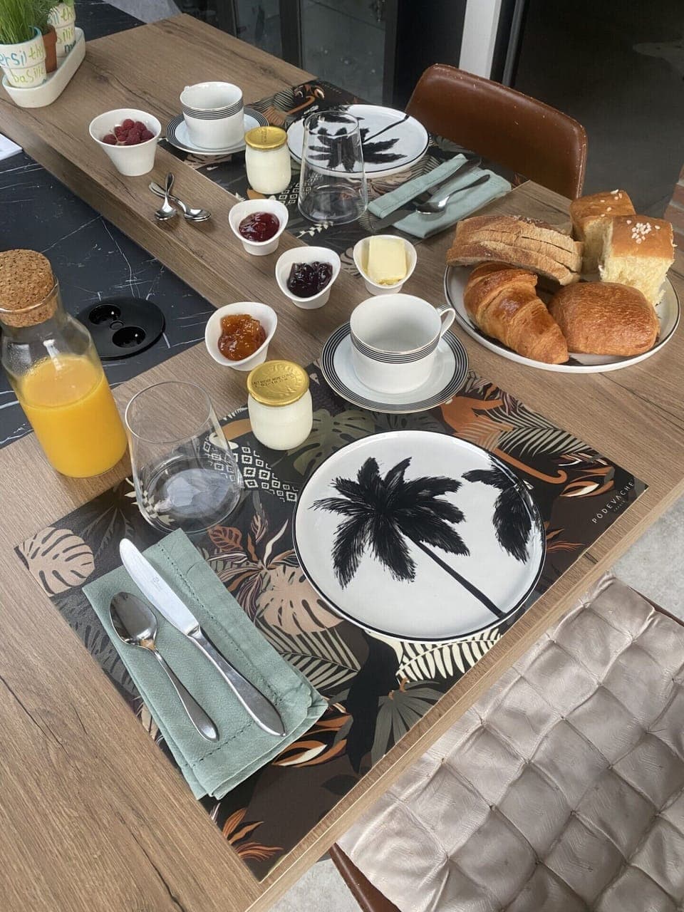 Free daily continental breakfast