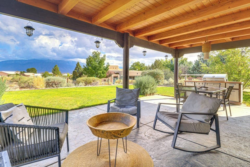 Rio Rancho Vacation Rental | 4BR | 2BA | 1,675 Sq Ft | 1 Step Required