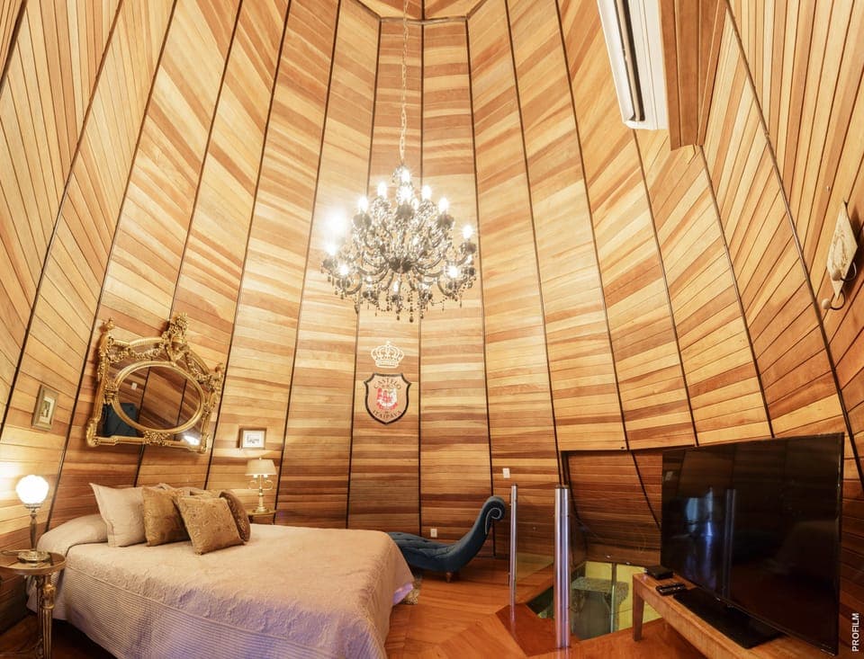 Suíte da Torre com Hidromassagem | Minibar, blackout drapes, iron/ironing board, free WiFi