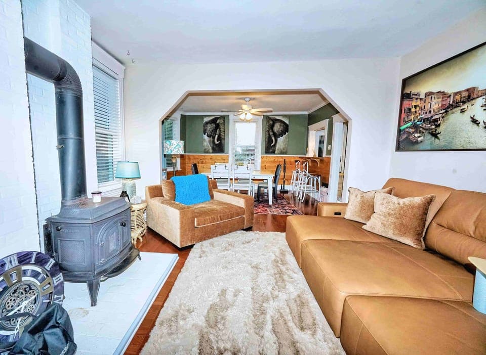 Cozy TV room
