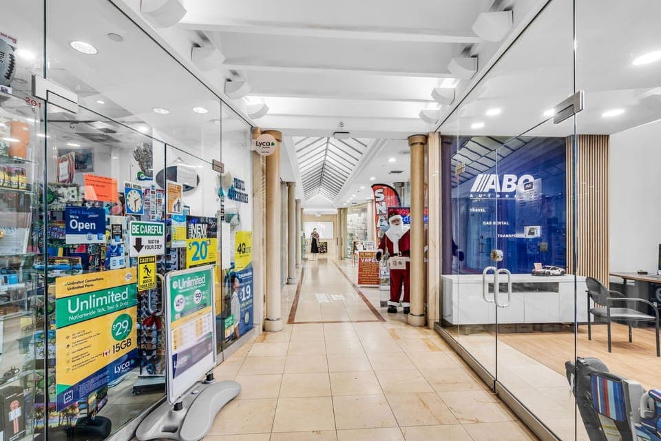 "Convenient location near mobile shops and services—perfect for digital nomads or guests needing quick tech access during their stay!"