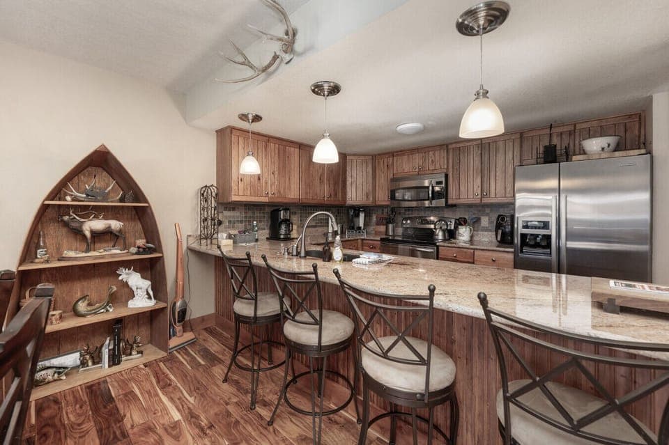gourmet kitchen