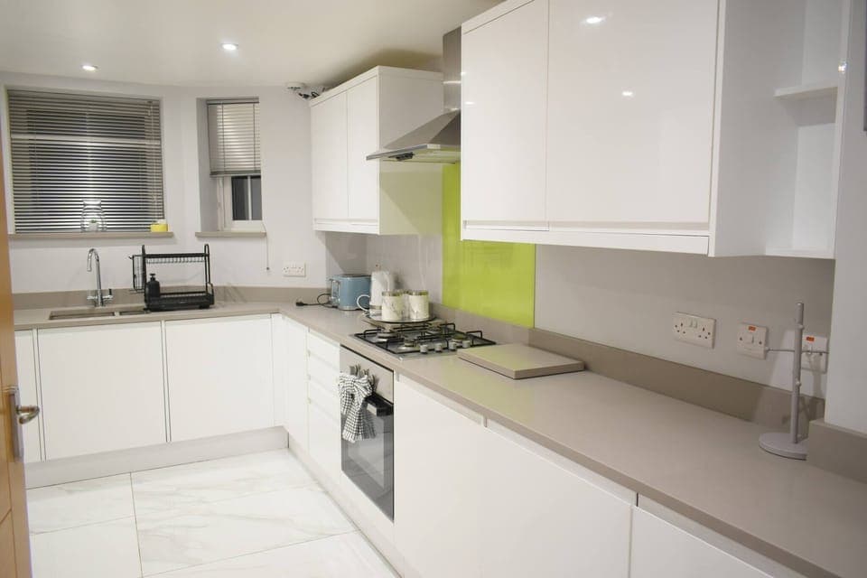 House, 5 Bedrooms, Smoking | Interior