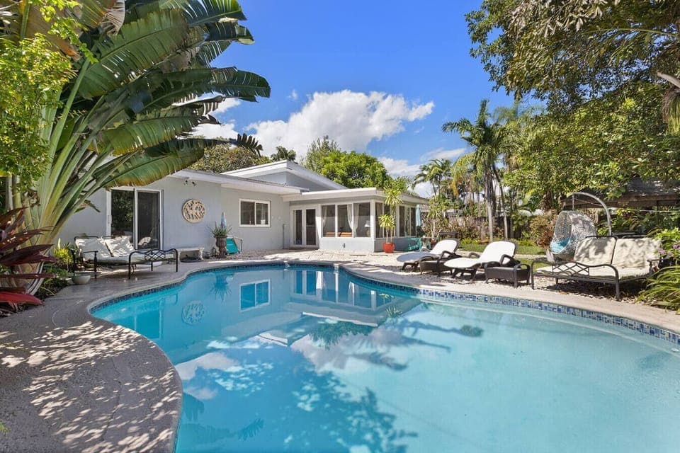 pool view