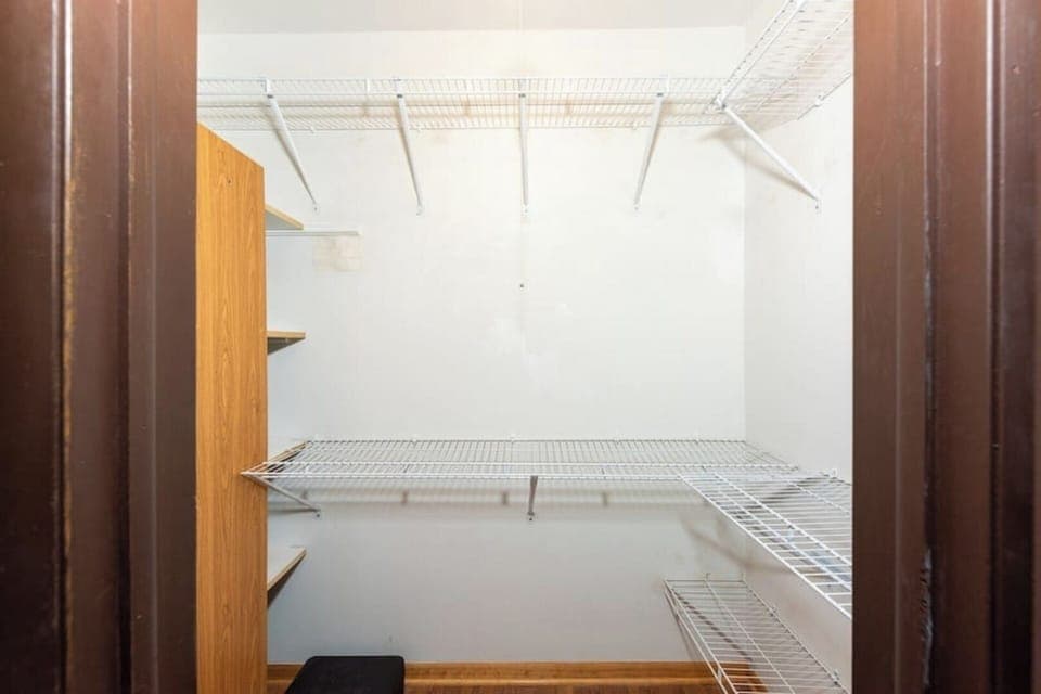 [Clothing Storage]
