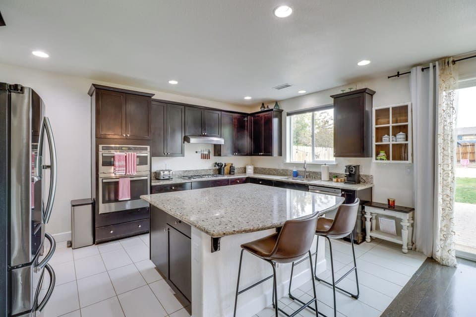 Kitchen | Dishwasher | Toaster