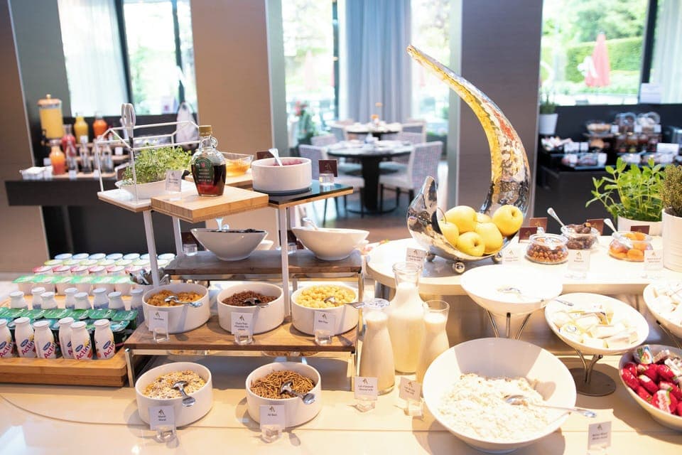 Daily buffet breakfast (EUR 35 per person)