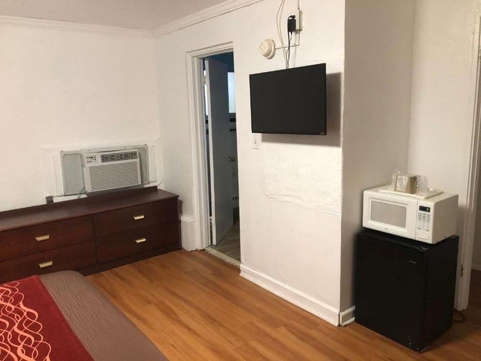 Standard Single Room | Desk, laptop workspace, free WiFi, wheelchair access