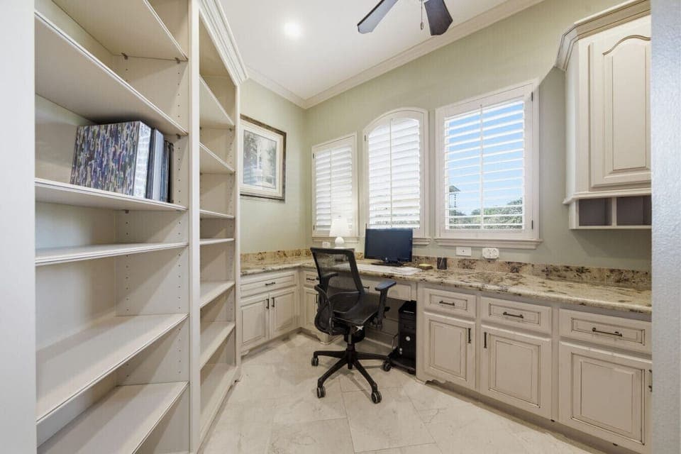 Need a place to work remotely? Enjoy this bright, dedicated office space