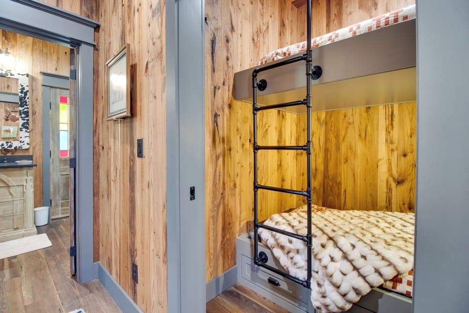 House (1 Bedroom) | Interior