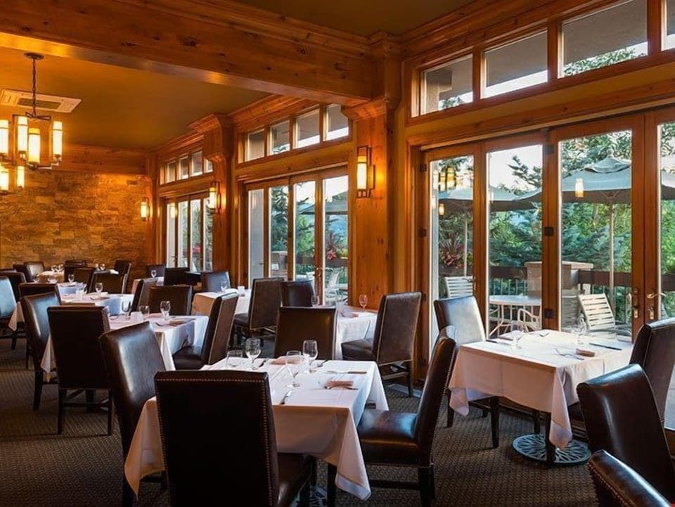 Guests can enjoy the excellent and award-winning on-site dining.