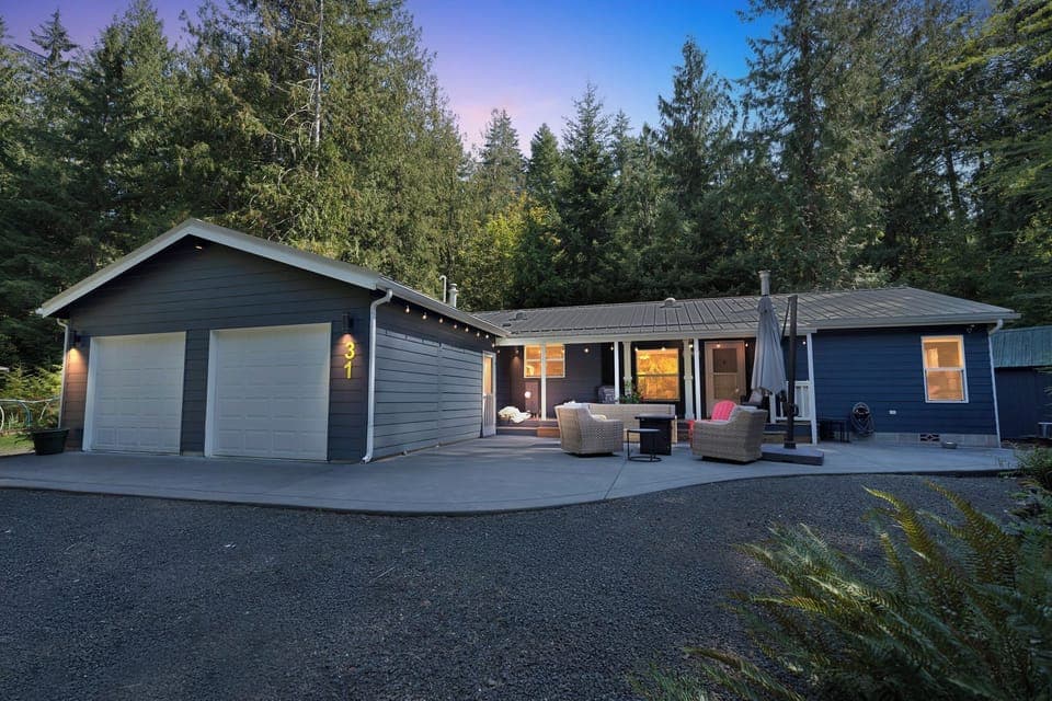 Mt. Rose Retreat offers a spacious gathering and sleeping spaces in a perfect setting close to the lakefront parks and area hiking.