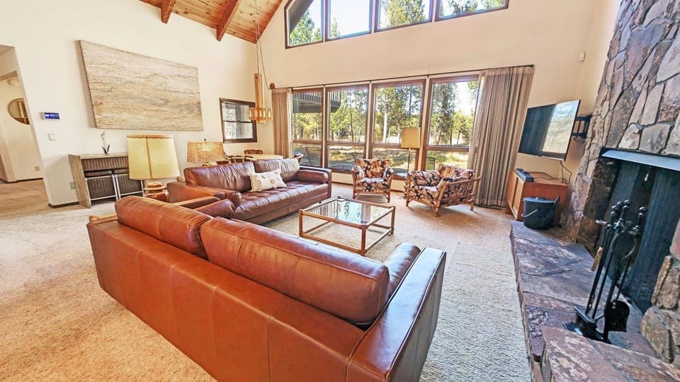 House, 3 Bedrooms | Living area | Smart TV