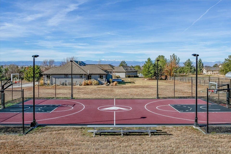 Sport court