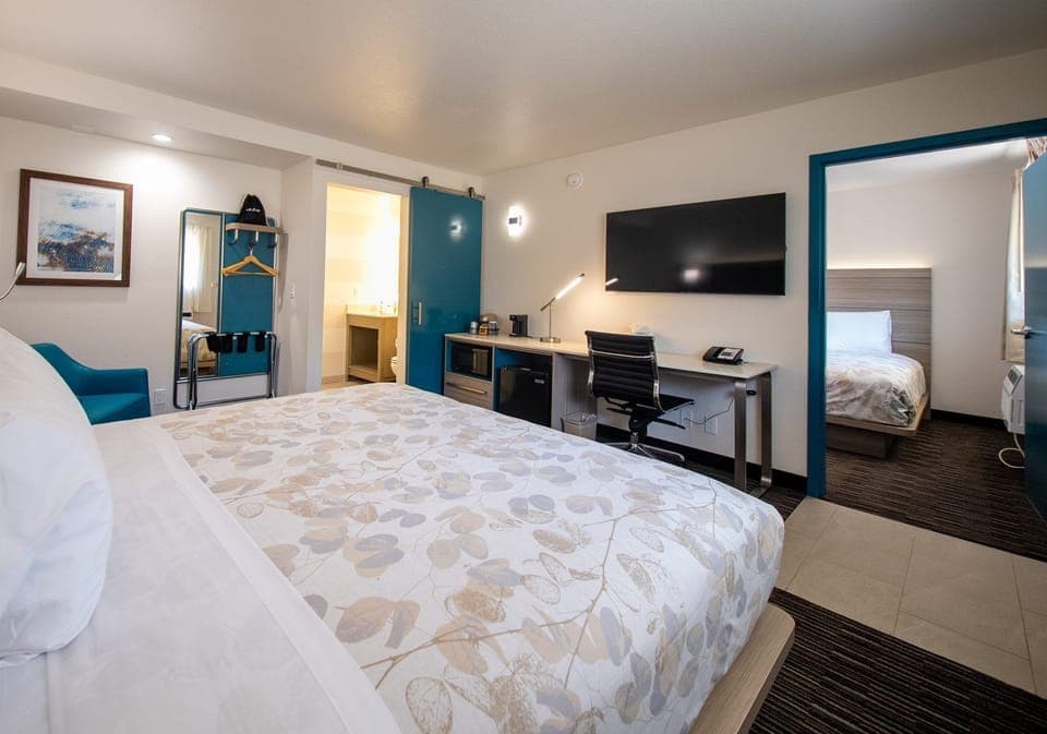 Desk, blackout drapes, iron/ironing board, free WiFi