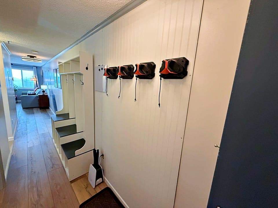 Ski rack