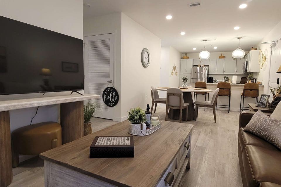 Bright and inviting space with modern decor, perfect for relaxation and entertainment!