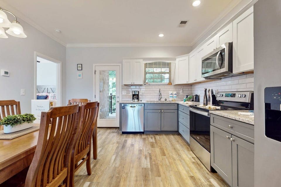 Modern appliances and a spacious layout perfect for culinary adventures!