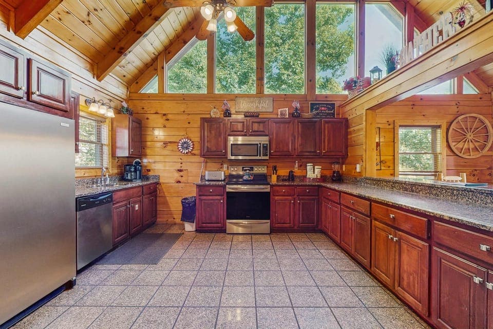 Kitchen paradise awaits. And, experience culinary bliss in this spacious kitchen with stunning mountain views!