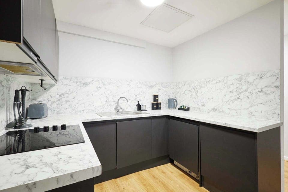 Apartment 11 Stanley Street, Liverpool - Host & Stay