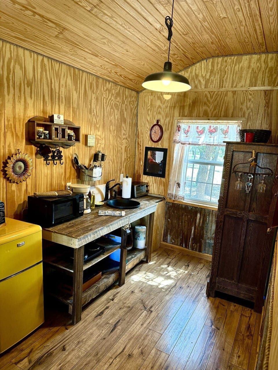 The20Outpost20Kitchenette2