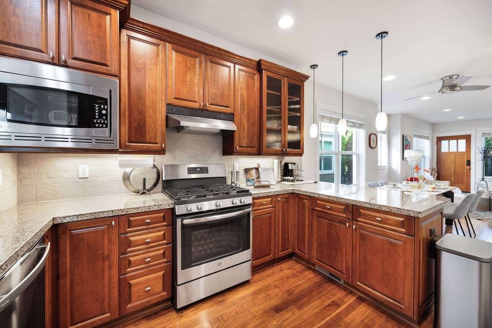 Here is the high end well equipped kitchen