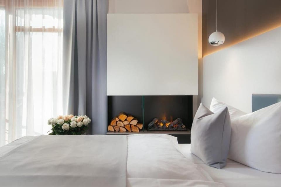 Minibar, in-room safe, desk, blackout drapes