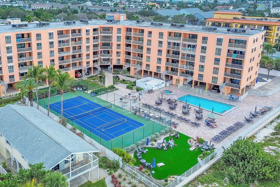 Enjoy all the Wonderful Amenities of this Beautiful Beachfront Property!