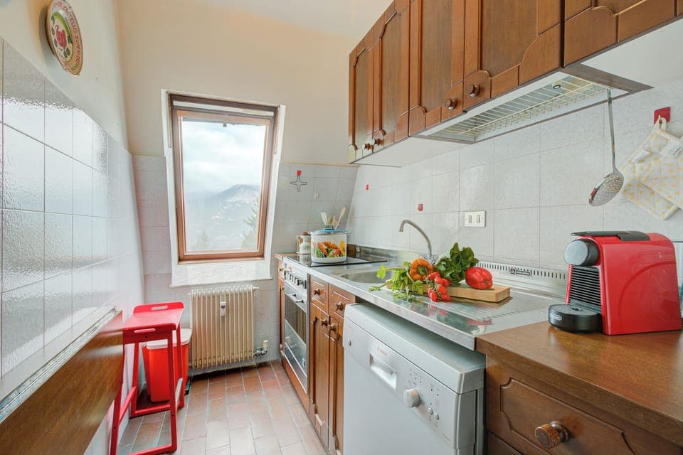 Standard Apartment, Multiple Bedrooms, 2 Bathrooms (Appartamento Il Cardo) | Private kitchen | Fridge, oven, stovetop, dishwasher