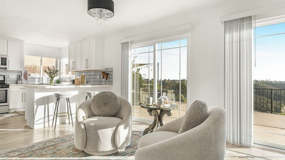 House (5 Bedrooms) | Interior