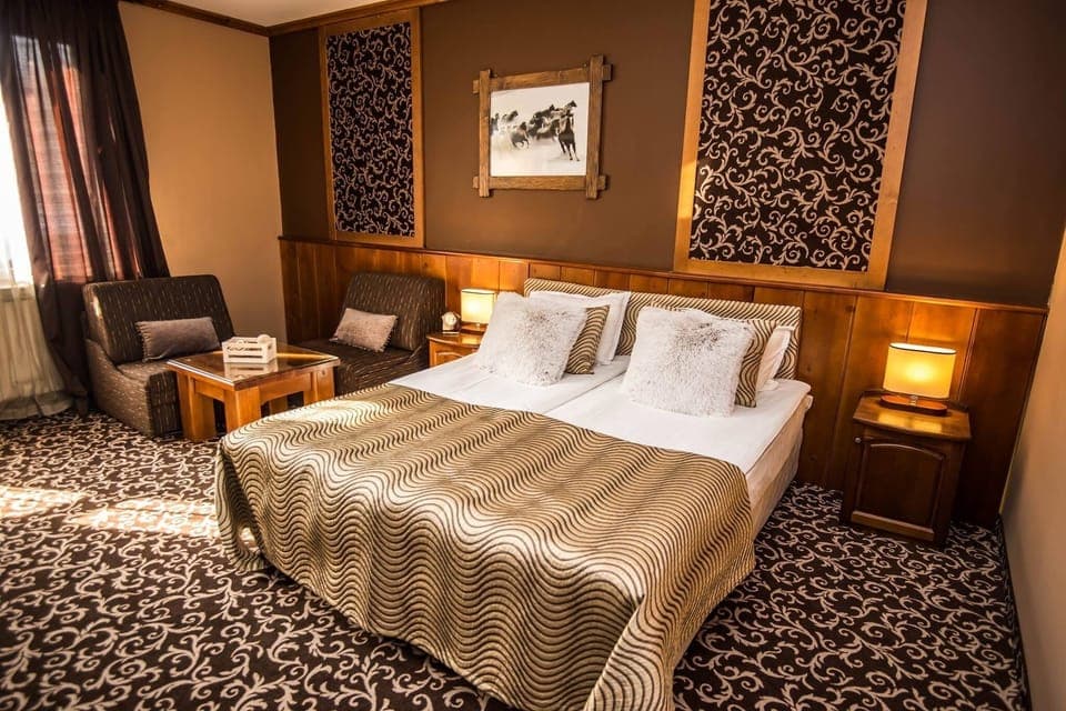 Iron/ironing board, free WiFi