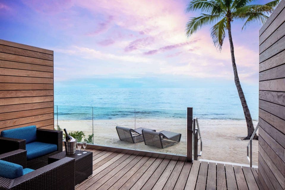 Oceanfront Walkout Suite - King | View from room