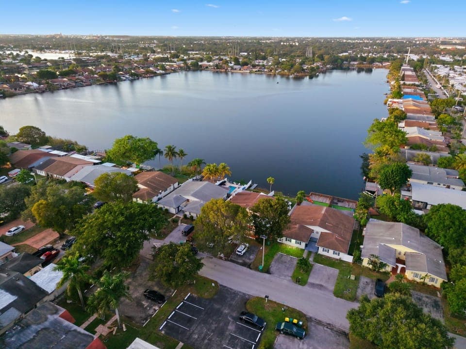 View of home in the neighborhood