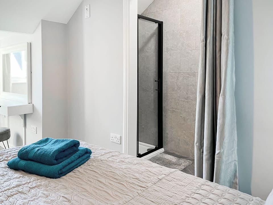 Double bedroom | Lily - Fresh as a Daisy Apartments, Bridlington