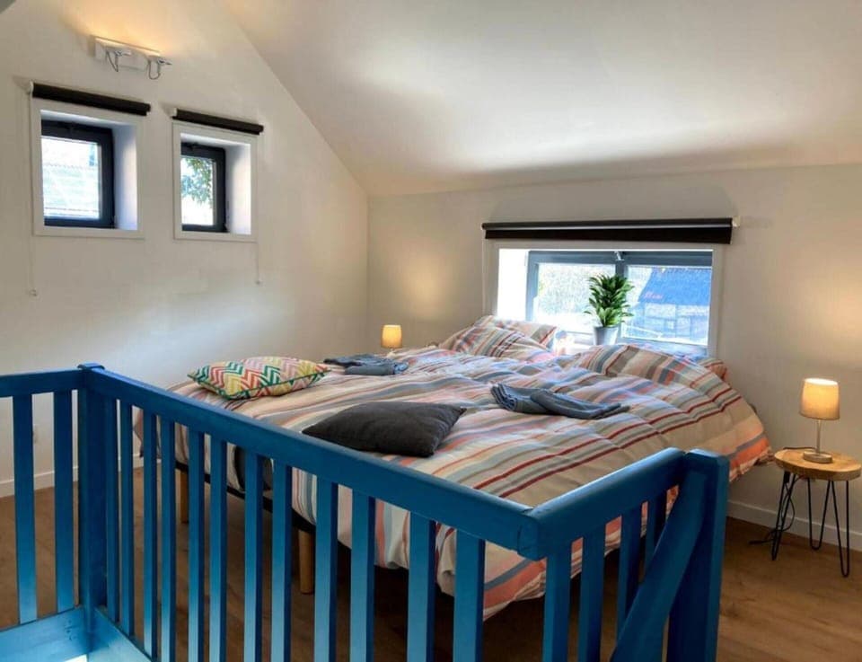 House | 4 bedrooms, individually furnished, bed sheets