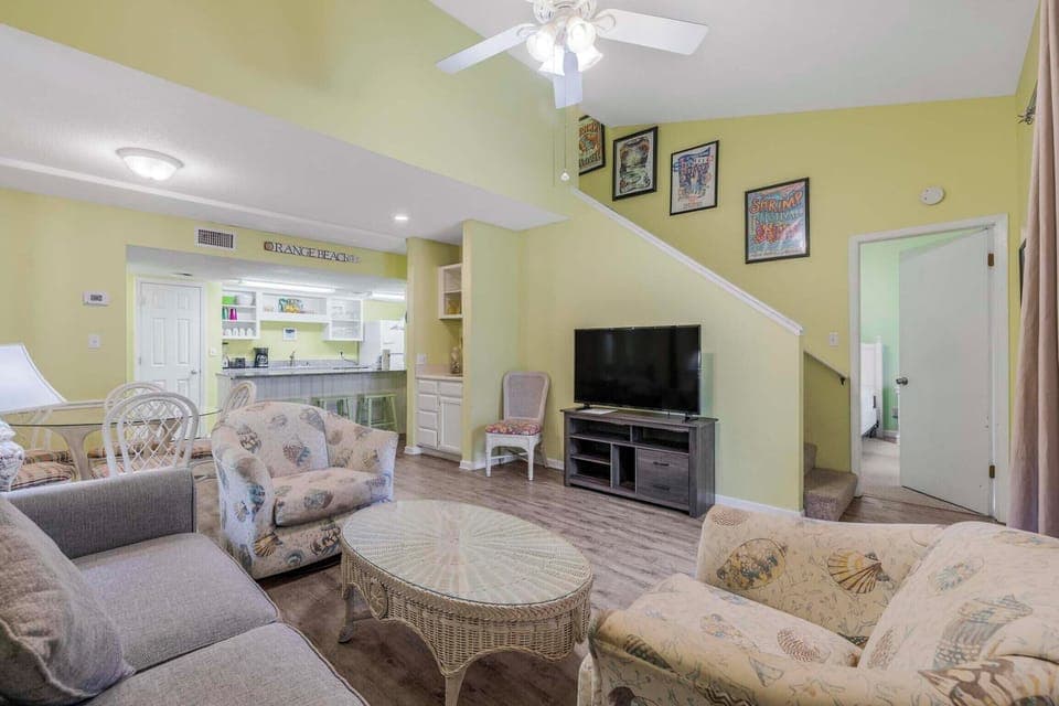 Sugar Beach 328 living room