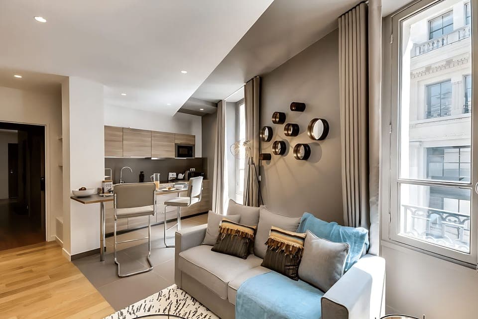 3 bedroom apartment - Living room