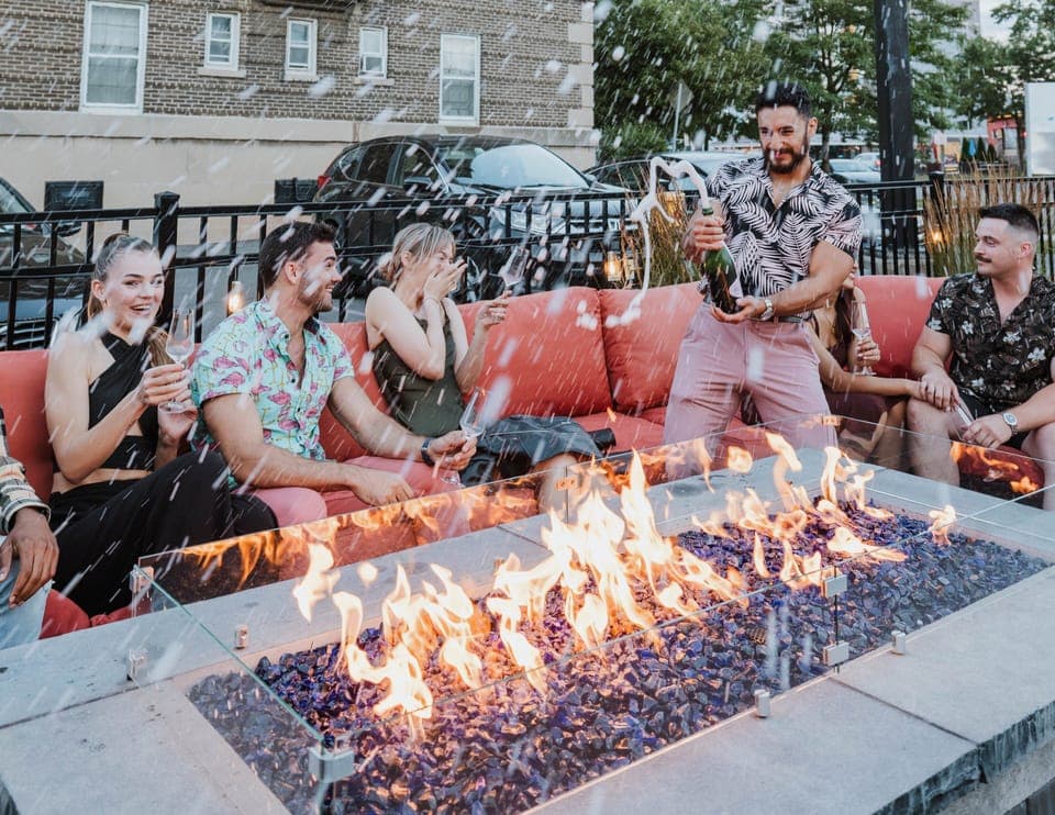 Breakfast and dinner served, American cuisine