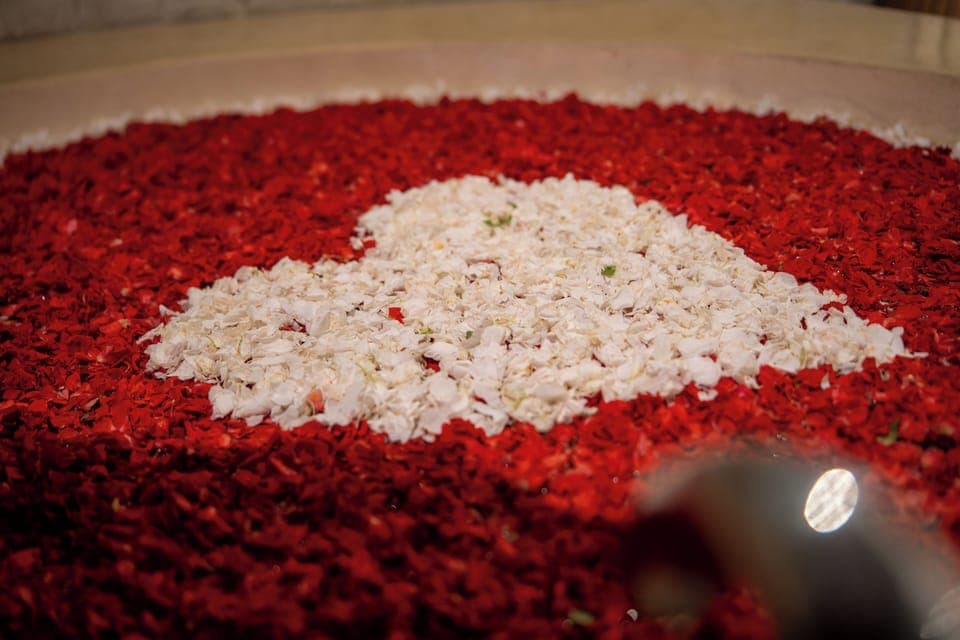 Deluxe Villa, 4 Bedrooms, Balcony, Garden View | Bathroom | Separate tub and shower, towels, soap, shampoo