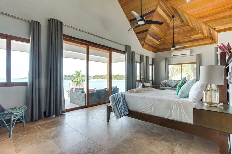 Deluxe Bungalow, 1 King Bed with Sofa bed, Beach View | In-room safe, individually decorated, individually furnished