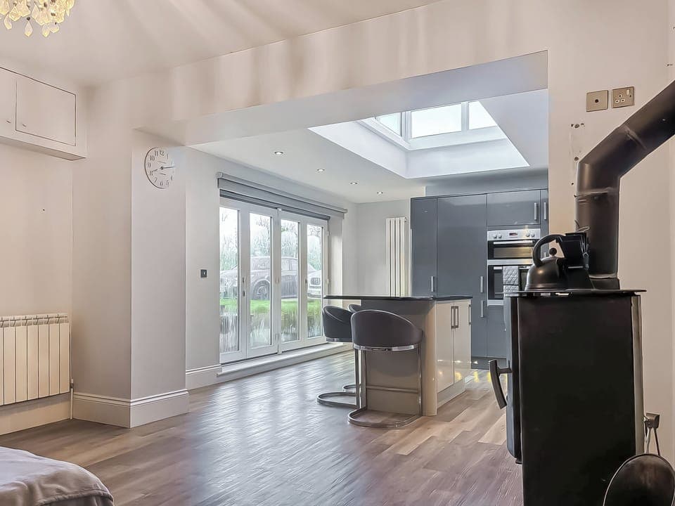 Kitchen area | Haworth Road House, Cullingworth